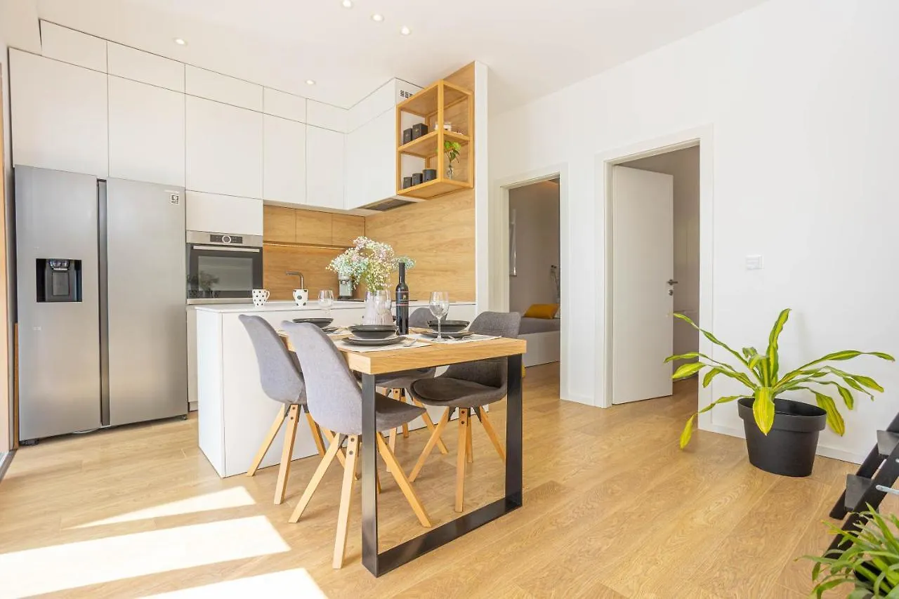 Amai Apartment Split