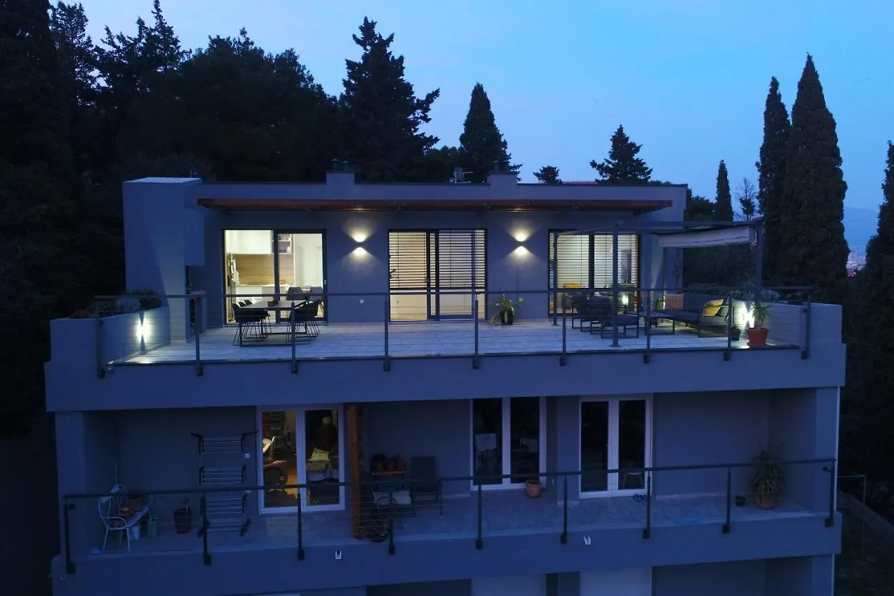 Amai Apartment Split